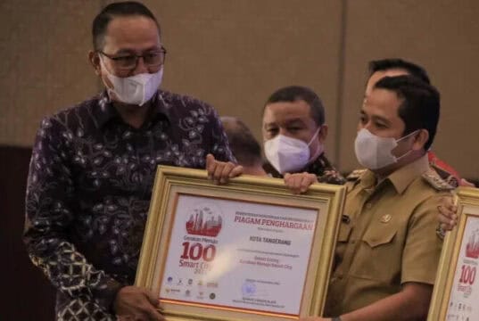Smart City, Aplikasi Sigacor Terima Penghargaan Terbaik Dimensi Smart Living Smart City, Aplikasi Sigacor Terima Penghargaan Terbaik Dimensi Smart Living