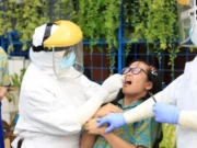 PTM Kapasitas 100 Persen Kota Tangerang, Ratusan Siswa di Swab PCR