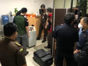Kantor Ditjen Bea Cukai Tipe Soekarno-Hatta Disatroni Penyidik Kejati Banten, 1,1 M Disita