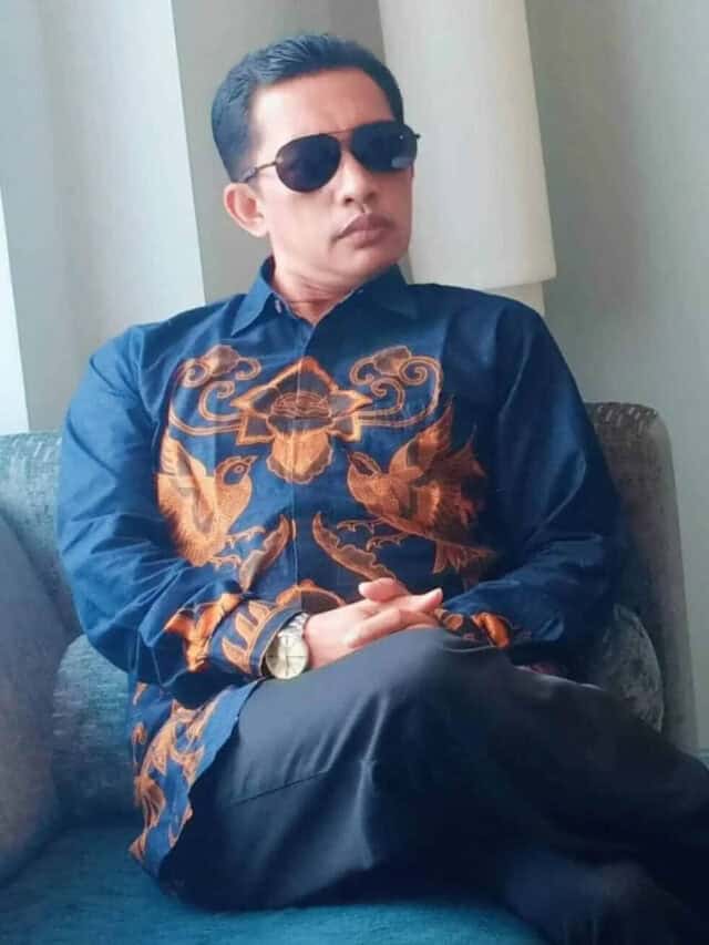 Ocit Abdurrosyid Siddiq, Alumni Mathla'ul Anwar Binuangeun.