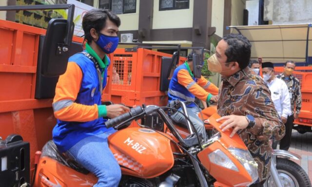 Bentor Pengangkut Sampah Rumahan Diserahkan di 55 Kelurahan se- Kota Tangerang