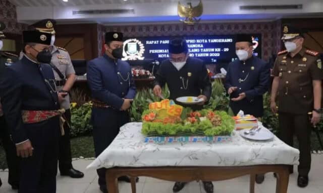 Paripurna Istimewa HUT Kota Tangerang, Arief Apresiasi Masyarakat Bangun Kota