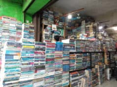 Berburu Buku Bekas di Kwitang Berburu Buku Bekas di Kwitang