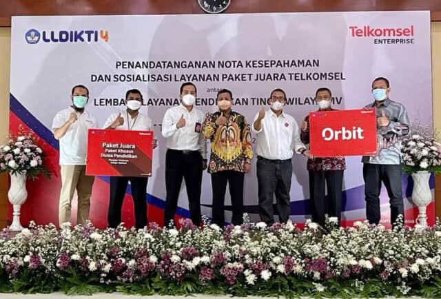 Akselerasi Belajar Daring, Telkomsel - LLDikti IV Jawa Barat dan Banten Hadirkan Paket Juara