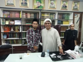 Anggota Dewan Perwakilan Daerah Republik Indonesia (DPD RI) asal Banten, Habib Ali Alwi. (di tengah)