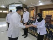 Wali Kota Tangerang Serahkan SK CPNS Tahun 2021