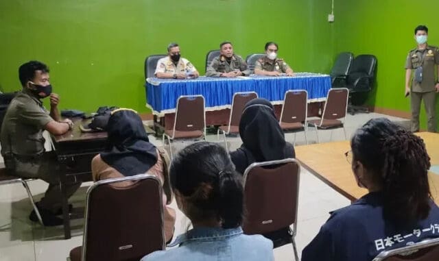 Parah Jasa! 4 Pasangan Mesum di Bulan Suci Ramadhan Dicokok Satpol PP di Hotel
