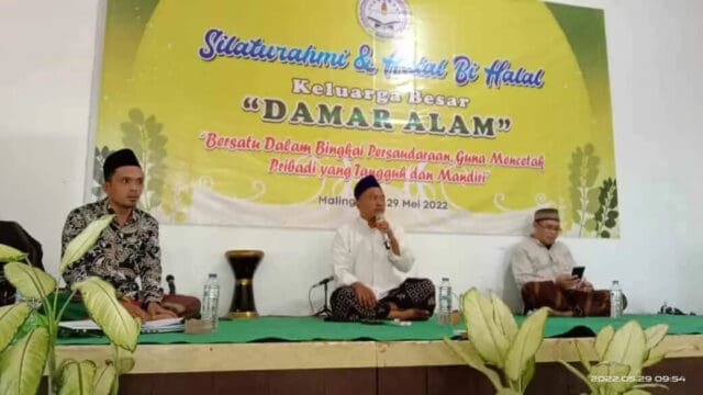 Kyai Usep Saepudin, pengasuh wadah pengajian Damar Alam.