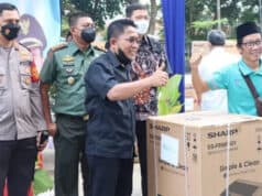 Aksi Damai Hari Buruh Internasional di Stadion Benteng Tangerang, Ada Doorprize Aksi Damai Hari Buruh Internasional di Stadion Benteng Tangerang, Ada Doorprize