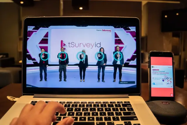 tSurvey.id
