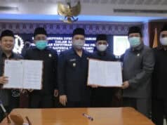 Wali Kota Sepakati Raperda Protokoler DPRD Kota Tangerang Wali Kota Sepakati Raperda Protokoler DPRD Kota Tangerang