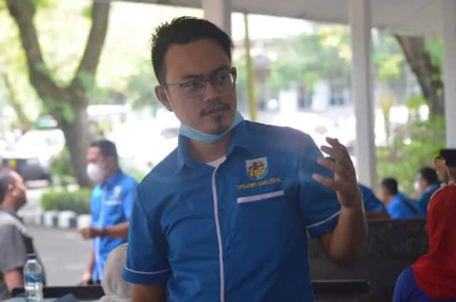 Mohamad Iyos Rosyid, S.KPm., M.AP merupakan Pemuda Malingping Pengurus DPD KNPI Kabupaten Lebak versi Ketua Jafar Toha.