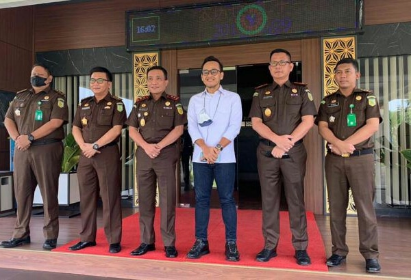 Rano Alfath anggota DPR RI bersama Jajaran Kejati Banten.