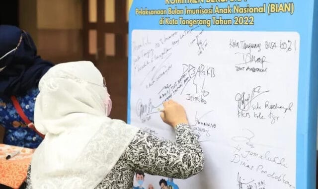 Bulan Imunisasi Anak Nasional, Pemkot Tangerang Tandatangani Komitmen