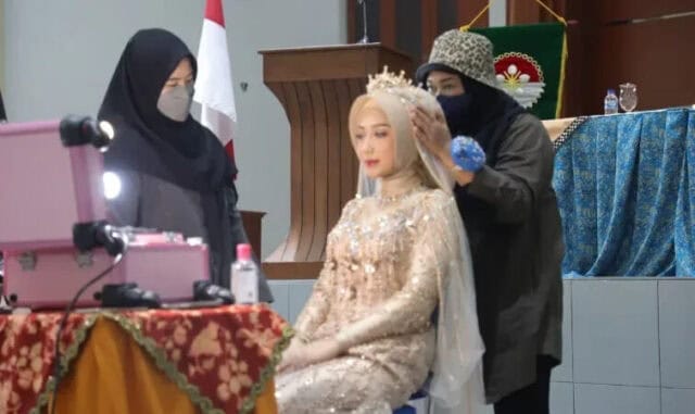 Bikin Ibu-Ibu PD Didepan Suami, DWP Kota Tangerang Gelar Pelatihan Tata Rias