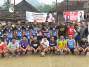 Para pemain Volley Ball dalam kegiatan Relawan Pejuang Puan Maharani pada Semarak HUT RI ke 77.