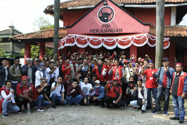 Rombongan Kader DPC PDIP Kabupaten Tangerang Ziarah ke Makam Bung Karno di Blitar, Begini kata Irvansyah