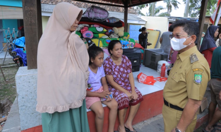 Pemkot Tangerang Beri Bantuan Korban Kebakaran Komplek Perumahan RS. Sitanala