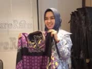 Desainer Cantik Nuro April.