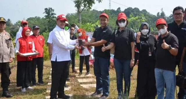 PMI Kabupaten Tangerang gelar menanam bibit pohon di Solear.