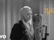 Lirik Lagu Terhanyut Dalam Kemesraan Ikke Nurjanah