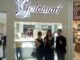 Rocky Kantono Assistant Sales Manager Goldmart bersama Yolana Limman hade of marcom dan model Goldmart.