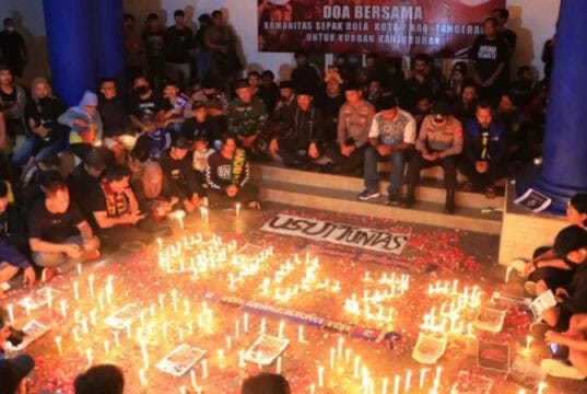 Doa Mengalir dari Tangerang Untuk Korban Tragedi Kanjuruhan Doa Mengalir dari Tangerang Untuk Korban Tragedi Kanjuruhan