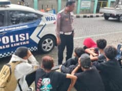 Nge-BM Truk, 15 Remaja Digiring Polisi ke Mapolres Metro Tangerang Kota Nge-BM Truk, 15 Remaja Digiring Polisi ke Mapolres Metro Tangerang Kota