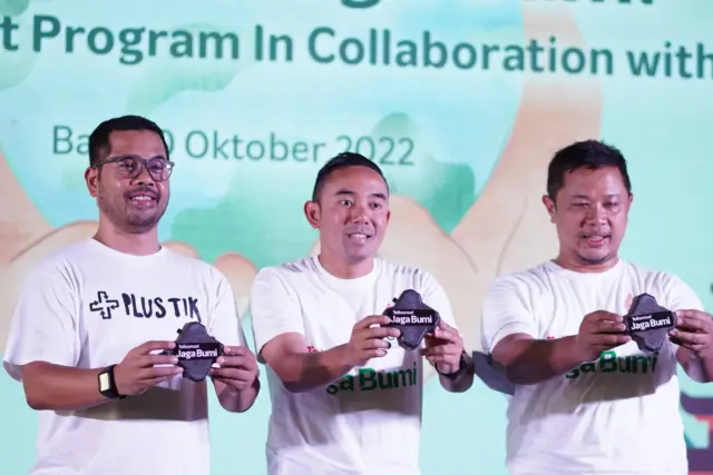 Telkomsel Jaga Bumi