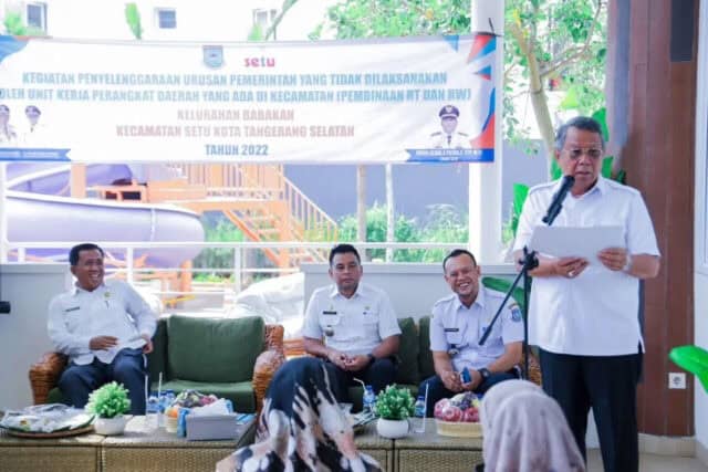 Hadiri Pembinaan RT/RW se-Kelurahan Babakan, Benyamin : Harus Jadi Jembatan Bagi Masyarakat dan Pemerintah