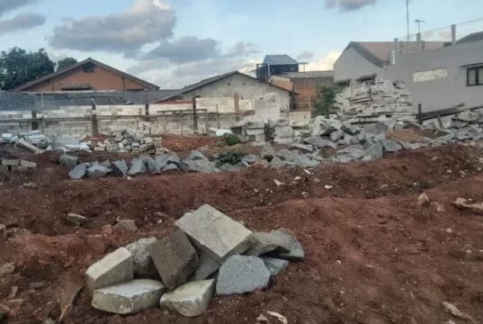 Pembangunan Cluster di Pinang Kota Tangerang Disoal Pembangunan Cluster di Pinang Kota Tangerang Disoal