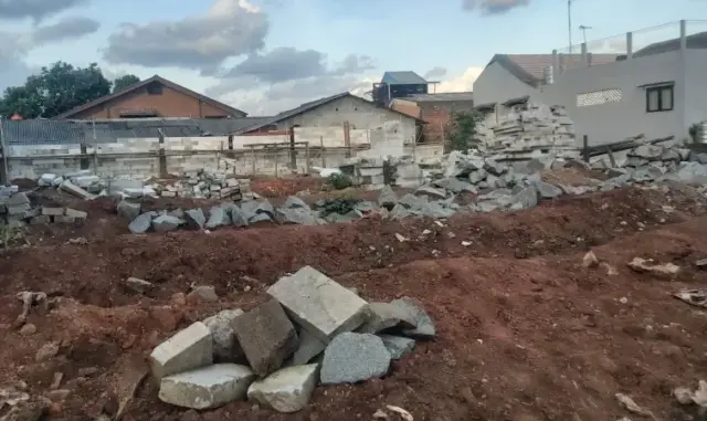 Pembangunan Cluster di Pinang Kota Tangerang Disoal Pembangunan Cluster di Pinang Kota Tangerang Disoal