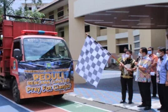 200 Juta dan 20 Personil BPBD Dikirim dari Kota Tangerang Untuk Cianjur 200 Juta dan 20 Personil BPBD Dikirim dari Kota Tangerang Untuk Cianjur
