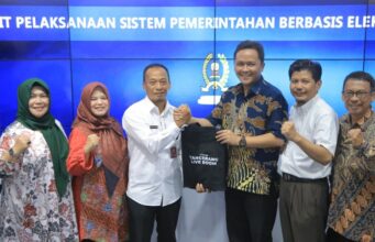 Belajar SPBE, Komisi I DPRD Sumedang Sambangi Diskominfo Kota Tangerang