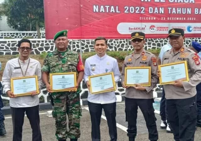 Camat Legok Cucu Abdurrosyied Dapat Piagam Penghargaan oleh Kanwil Kemenkumham Banten