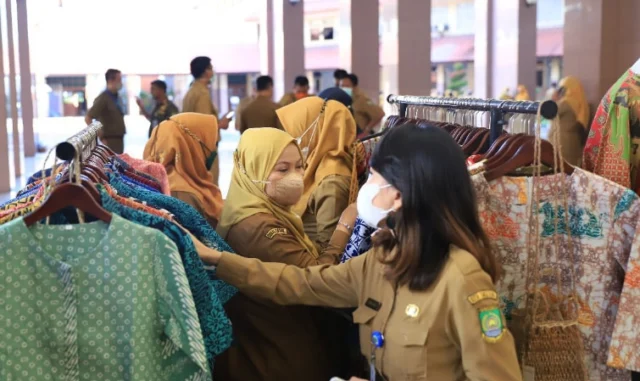 Ajib! Disperindagkop UKM Kota Tangerang Meriahkan 12.12 dengan Bazar UMKM