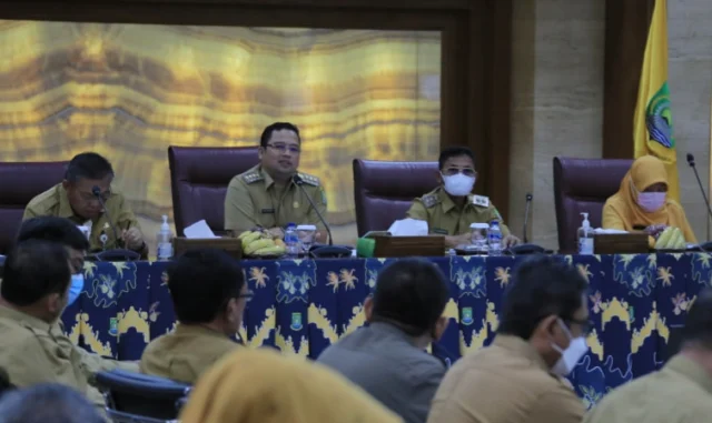 Rapat Evaluasi, Walikota dan Wakil Walikota Tangerang Minta Lurah Camat Kreatif