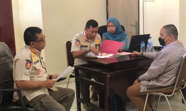 Pengusaha Miras Diduga Palsukan Surat Izin Berusaha, Ini Kata Kasatpol PP Kota Tangerang