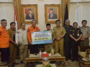 Pemerintah Kota Tangerang Selatan menyalurkan bantuan kepada Pemerintah Kabupaten Cianjur