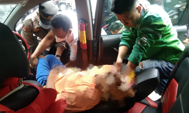 Diduga Serangan Jantung, Sopir Mobil Pribadi Ditemukan Meninggal di Cipondoh Tangerang