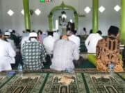 Kepala Desa Malang Nengah dan Pengurus DKM, Adakan Pengajian Al-MUNIR