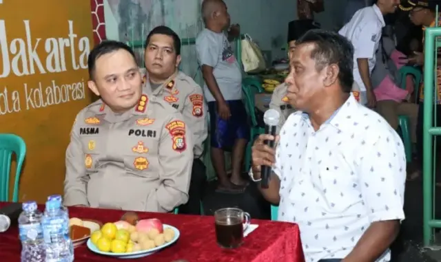 Curhatan Warga ke Kapolres, 15 RW Cuma dilayani 1 orang Bhabinkamtibmas Curhatan Warga ke Kapolres, 15 RW Cuma dilayani 1 orang Bhabinkamtibmas