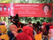 Ibu Hamil dan Anak Dibagikan Makanan Gratis HUT ke- 50 PDIP di Kota Tangerang