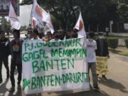 Gelar Aksi Demo, Pemuda dan Mahasiswa Tuntut DPRD Banten Tolak Pergub Ilegal
