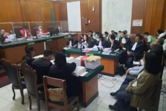 Dituduh Sebagai Otak Pencurian BBM, Terdakwa Edi Bantah Semua Keterangan Saksi Dituduh Sebagai Otak Pencurian BBM, Terdakwa Edi Bantah Semua Keterangan Saksi