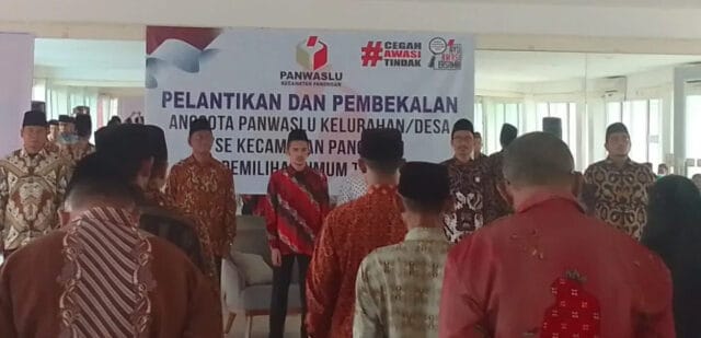 Ketua Panwaslu Lantik 29 PKD di Tiga Kecamatan