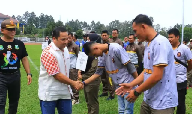 Rebut Piala Walikota Tangerang, Satpol PP se- Banten Tanding Sepak Bola Rebut Piala Walikota Tangerang, Satpol PP se- Banten Tanding Sepak Bola