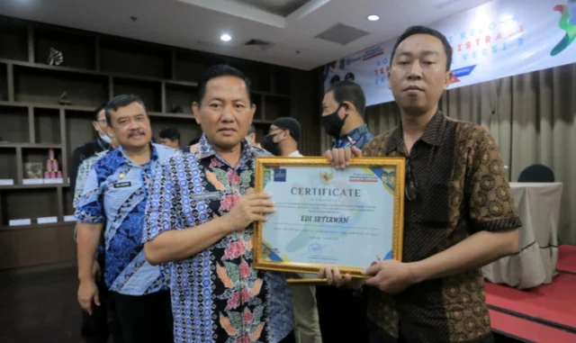 10 Pelaku Usaha dan Jasa Ekspor di Kota Tangerang Diganjar Penghargaan