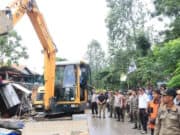 Pasar Irigasi Sipon Ditertibkan Petugas, Beragam Tanggapan Masyarakat Disini