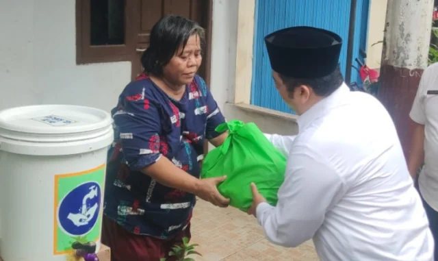 Serentak di 13 Kecamatan, Tangerang Bersedekah Sebar 4.965 Paket Sembako
